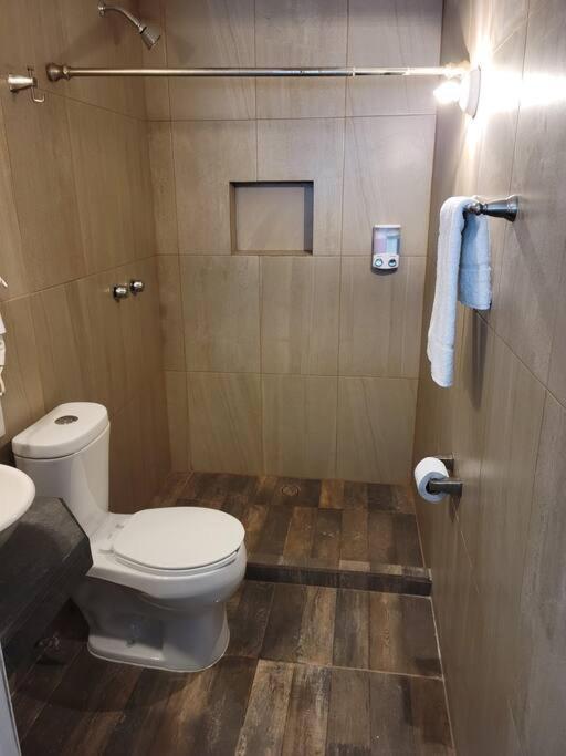 Departamento Privado7, 2 Camas Matri, Parking, Cocina Equipada, Wifi 65 Mb, 2 Climas,Centrico,Tv Smart Apartment Ciudad Valles Luaran gambar
